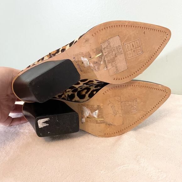 Dolce Vita Issa Women's Leopard Print Calf Hair Fur Pointed Toe Booties Size 8.5 - Picture 6 of 10